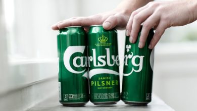 Carlsberg annuncia addio agli imballaggi per le lattine di birra