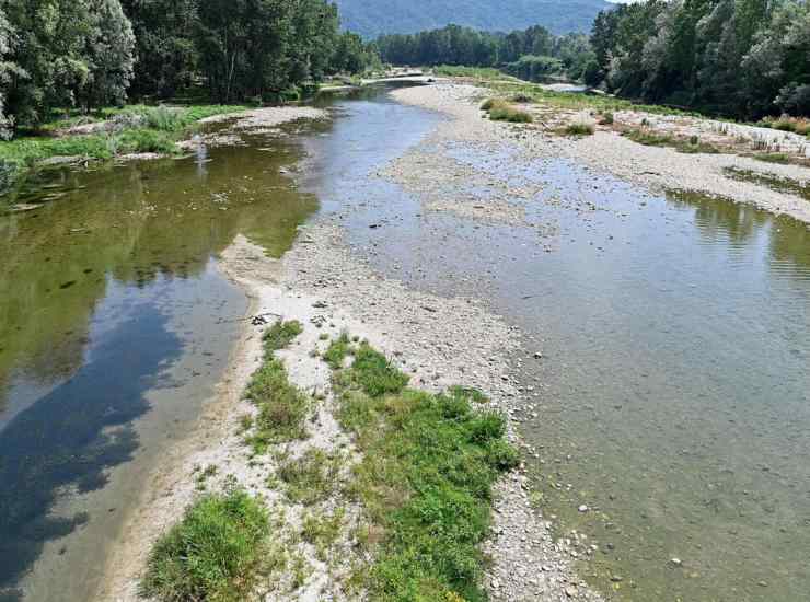 Siccità, fiume in secca in Italia