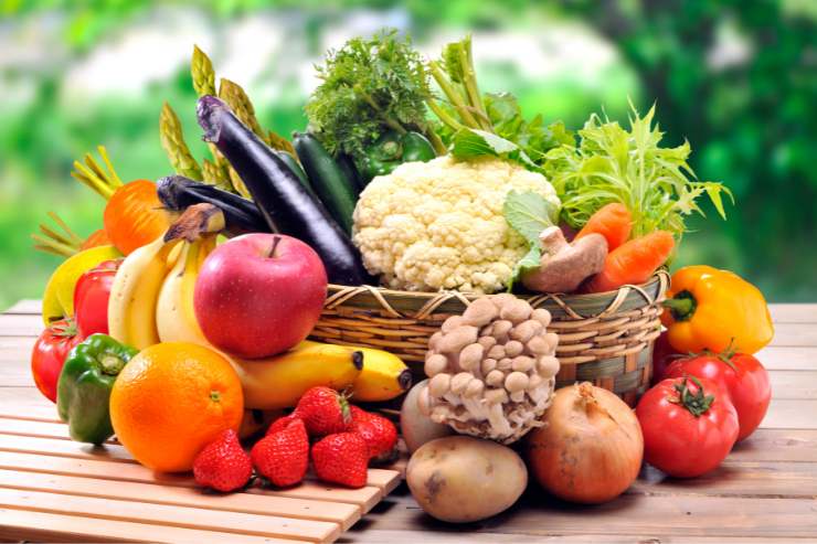 frutta e verdura biologica allarme pesticidi