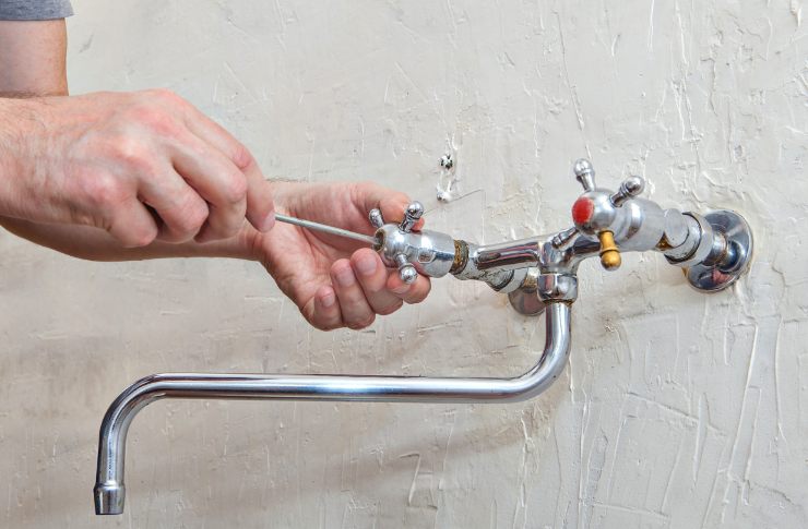 riparare rubinetto senza idraulico