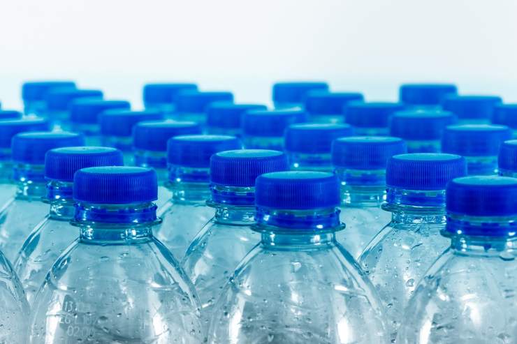 idee per riciclare i tappi delle bottiglie