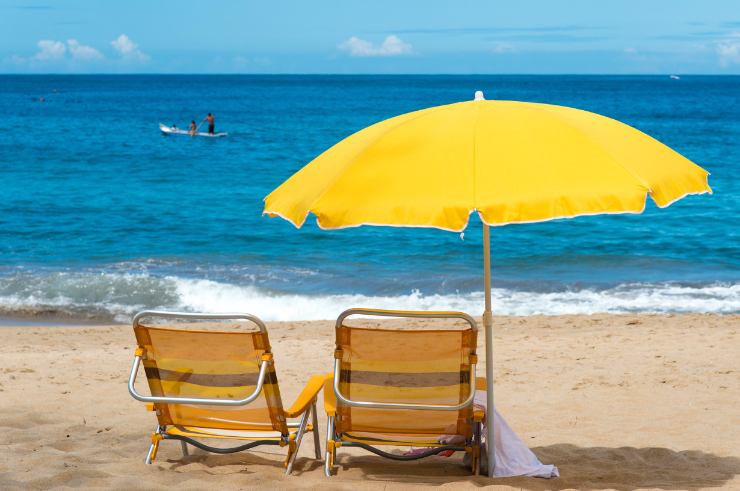 se si lascia l'ombrellone in spiaggia si rischia la multa
