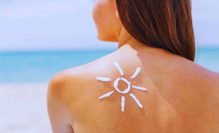 trucco tatuaggio in spiaggia