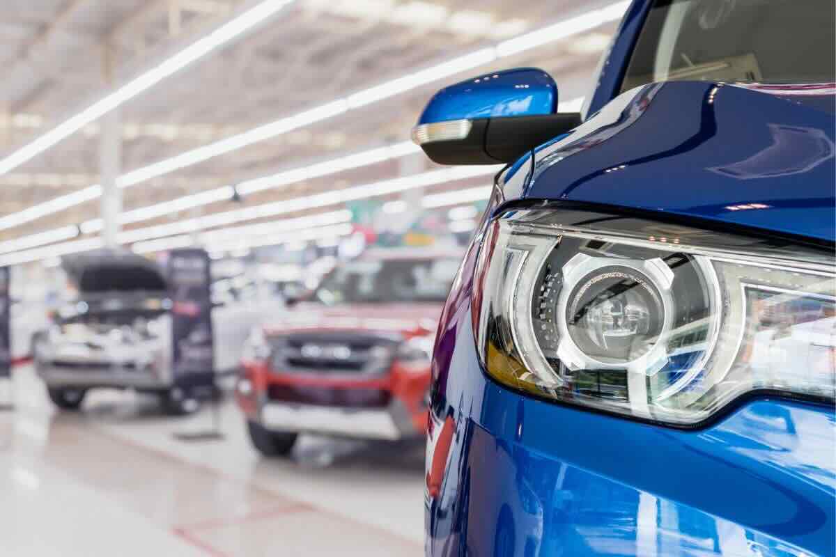 Stellantis: maxi richiamo di auto per dei problemi di sicurezza